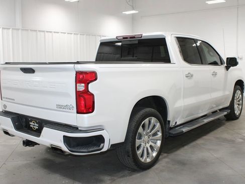 Used 2019 Chevrolet Silverado 1500 High Country w/ Technology Package image 9