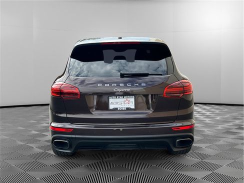 Used 2017 Porsche Cayenne Platinum Edition AWD/4WD image 4