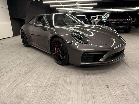 Used 2024 Porsche 911 Targa 4 GTS image 8