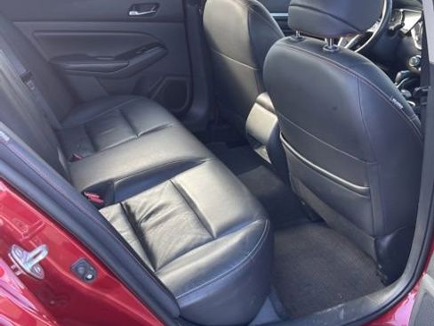 Used 2023 Nissan Altima 2.5 SR w/ SR Premium Package image 7