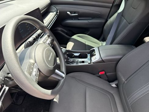 Certified 2025 Hyundai Tucson SEL FWD image 18