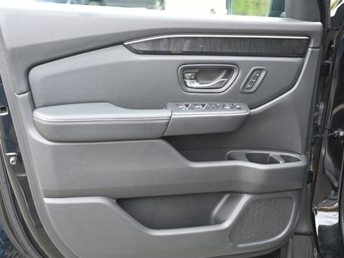 Used 2023 Honda Pilot Elite image 26