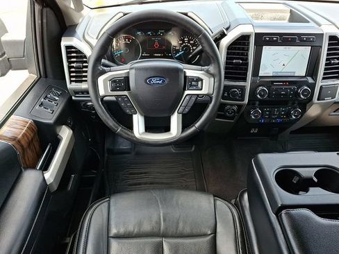 Certified 2020 Ford F150 Lariat w/ Trailer Tow Package AWD/4WD image 11