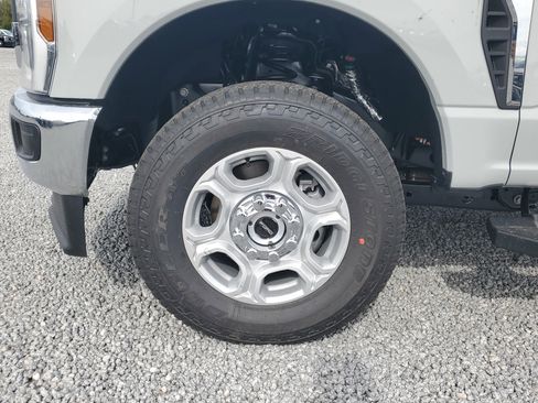 New 2026 Ford F250 XLT w/ FX4 Off-Road Package image 6