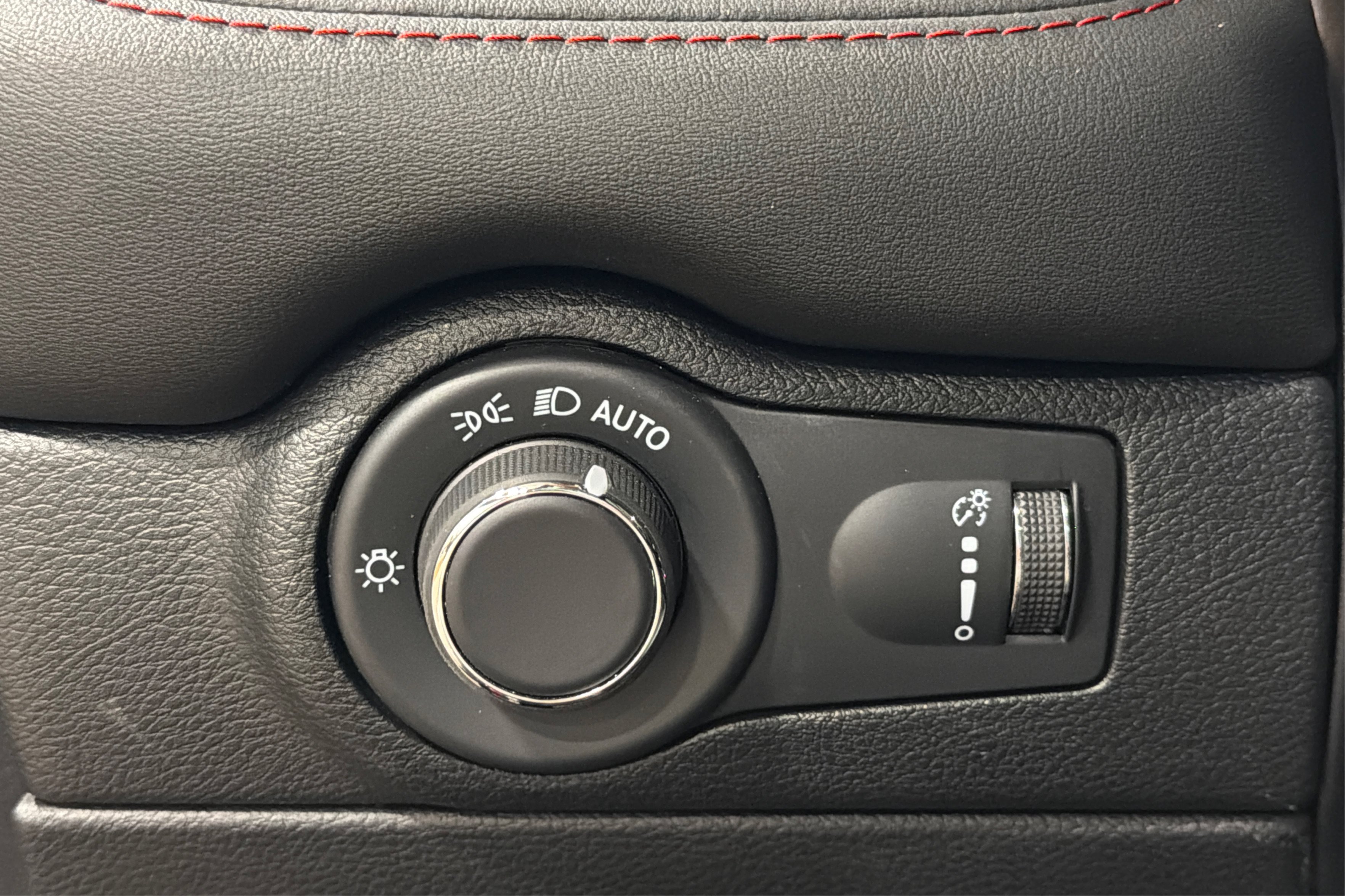 Used 2024 Dodge Durango R/T AWD/4WD image 22