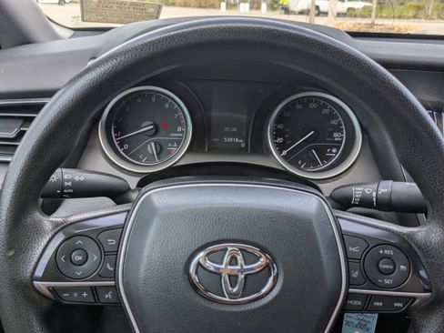 Used 2023 Toyota Camry LE image 31