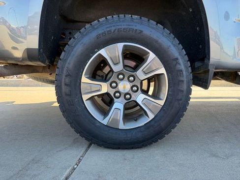 Used 2018 Chevrolet Colorado Z71 AWD/4WD image 10