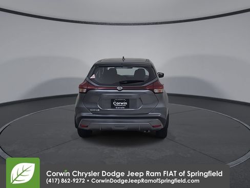 Used 2024 Nissan Kicks S FWD image 13