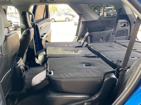 Used 2022 Ford Explorer XLT w/ Equipment Group 202A image 29