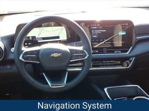 New 2026 Chevrolet Equinox LT w/ Safety and Technology Package image 2