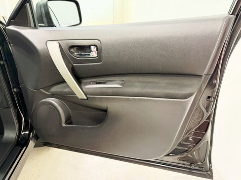 Used 2013 Nissan Rogue S w/ Special Edition Pkg image 32