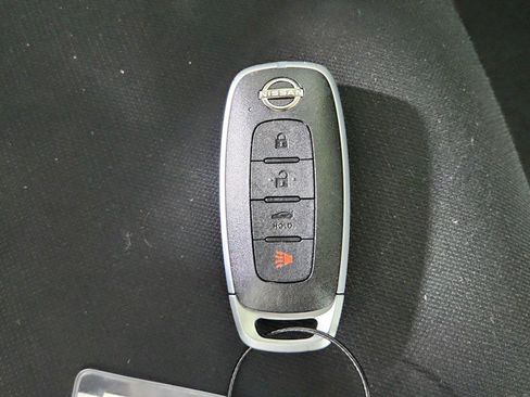 Used 2024 Nissan Sentra SV FWD image 28