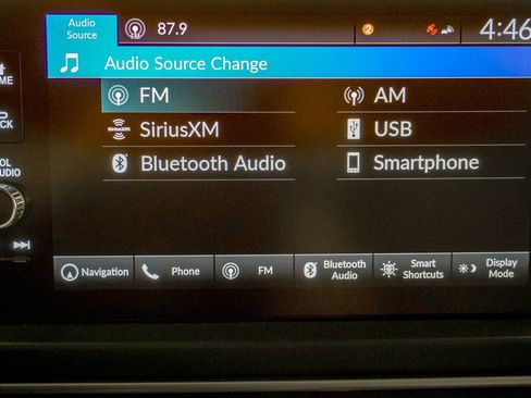 Certified 2025 Honda Pilot Touring image 25