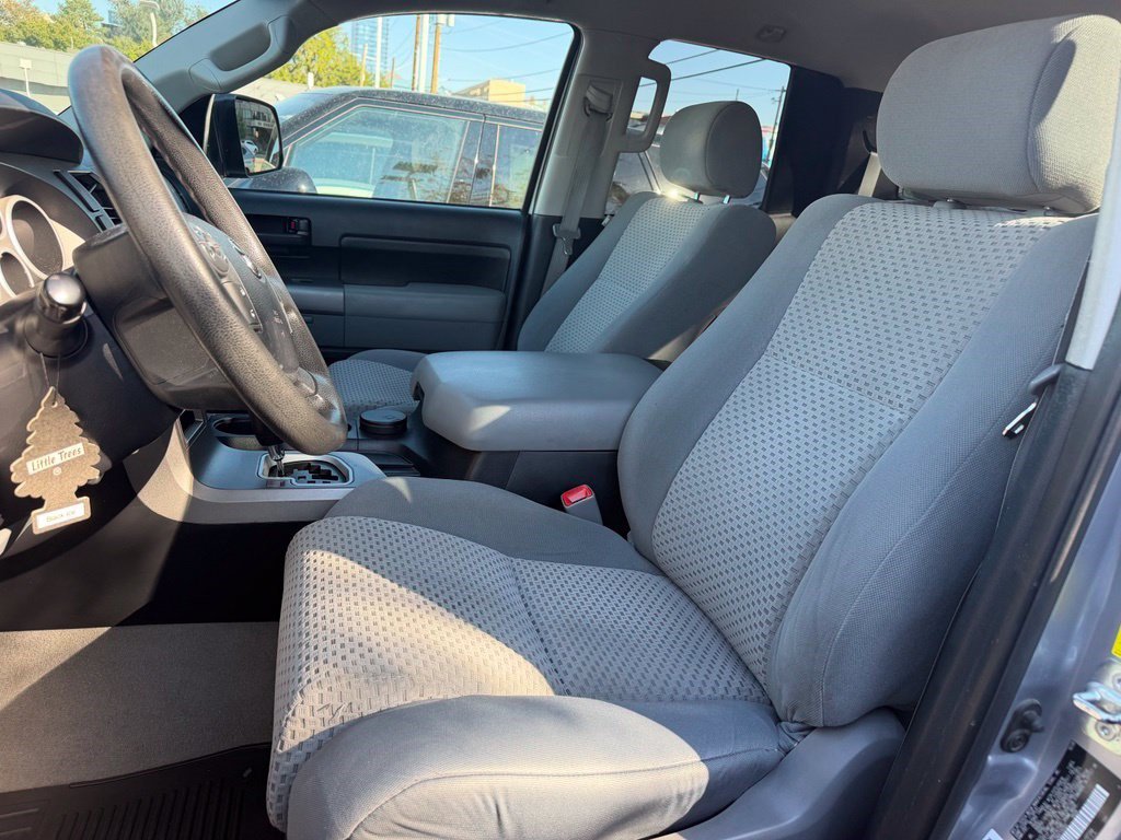 Used 2010 Toyota Tundra 4x4 Double Cab image 9