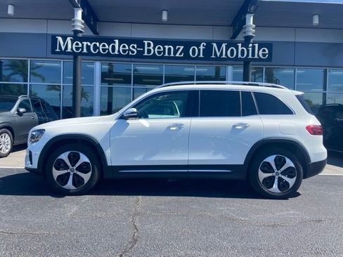 Certified 2025 Mercedes-Benz GLB 250 image 1