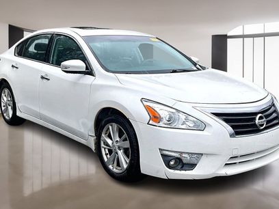 Used 2015 Nissan Altima 2.5 SL w/ Technology Package