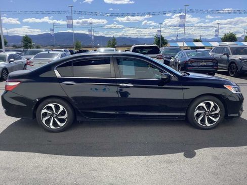 Used 2016 Honda Accord EX image 7