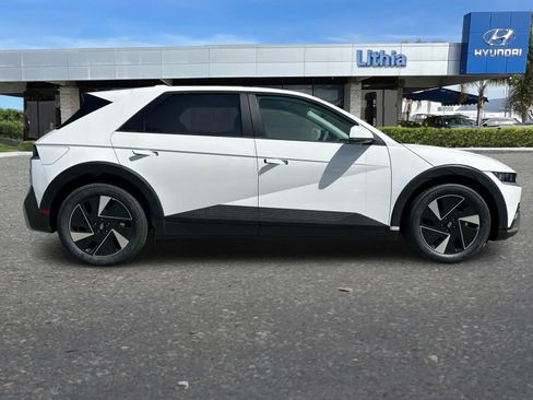 New 2026 Hyundai Ioniq 5 SEL RWD image 8