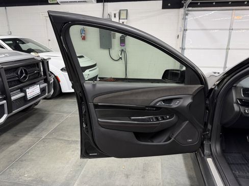 Used 2016 Chevrolet SS image 21