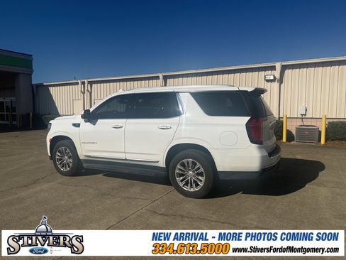 Used 2021 GMC Yukon SLT w/ SLT Luxury Plus Package image 11