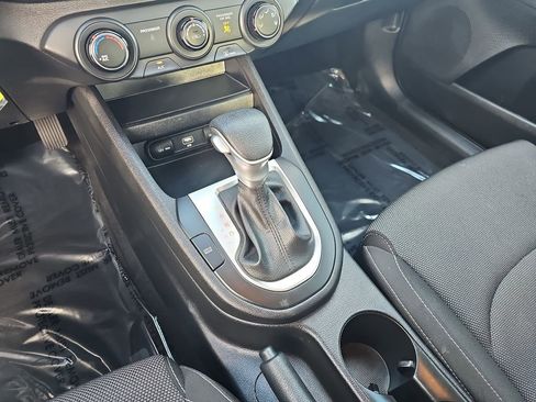 Used 2023 Kia Forte LX image 24