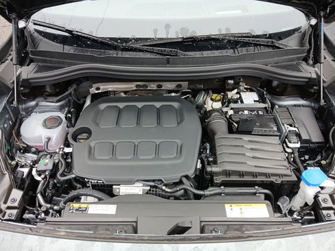 New 2026 Volkswagen Tiguan SE R-Line FWD image 21