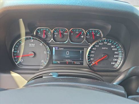 Used 2018 Chevrolet Tahoe LT RWD image 11