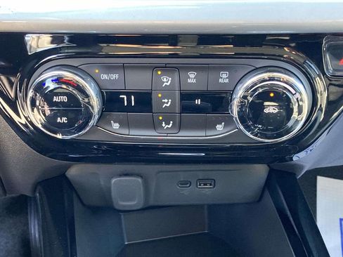 New 2026 Chevrolet Trax LT w/ Driver Confidence Package FWD image 20