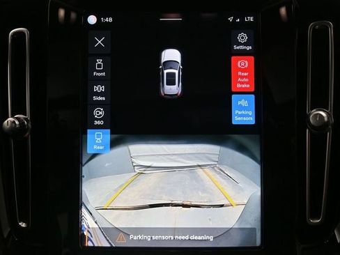 Used 2023 Volvo XC40 B4 Ultimate FWD image 30