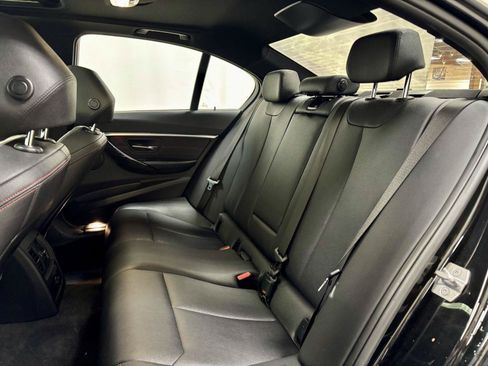 Used 2018 BMW 330i xDrive Sedan w/ Convenience Package AWD/4WD image 18