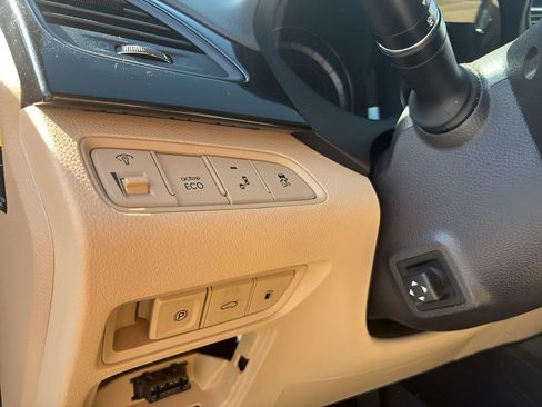 Used 2016 Hyundai Azera Limited FWD image 10