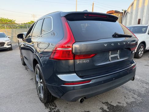 Used 2021 Volvo XC60 T5 Momentum w/ Protection Package AWD/4WD image 4