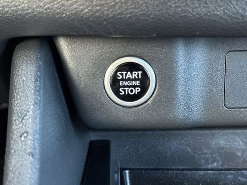 Used 2022 Nissan Rogue SV AWD/4WD image 21