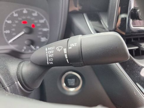 Used 2025 Toyota Corolla SE FWD image 28