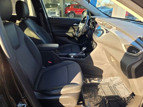 Certified 2022 Buick Encore GX Preferred w/ Cold Weather Comfort Package image 6