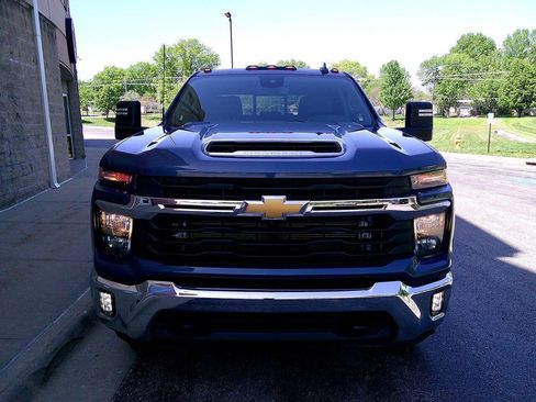 Used 2024 Chevrolet Silverado 3500 LT w/ All Star Edition AWD/4WD image 3