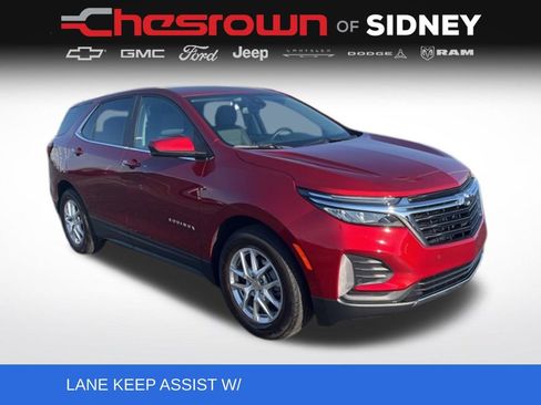 Used 2024 Chevrolet Equinox LT w/ LPO, Floor Liner Package FWD image 3