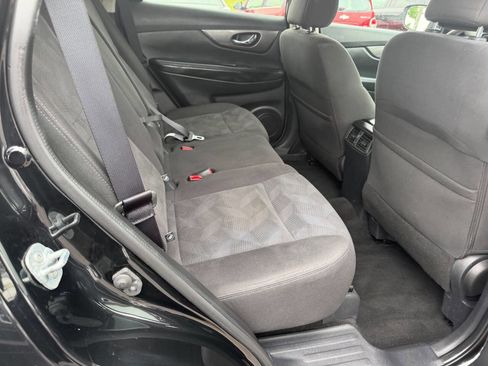 Used 2016 Nissan Rogue SV w/ SV Premium Package FWD image 11