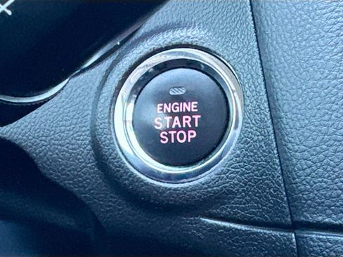 Used 2017 Subaru Outback 2.5i Limited image 21