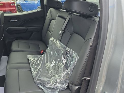 New 2025 Chevrolet Colorado LT w/ LT Convenience Package image 19