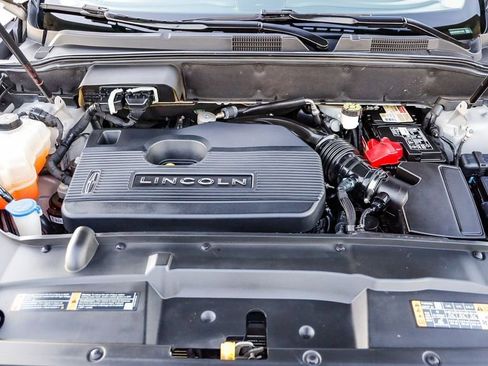 Used 2019 Lincoln Nautilus Select image 28