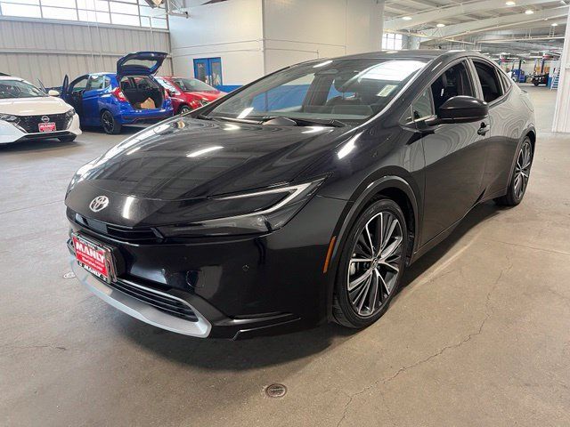 Used 2023 Toyota Prius Limited FWD image 7