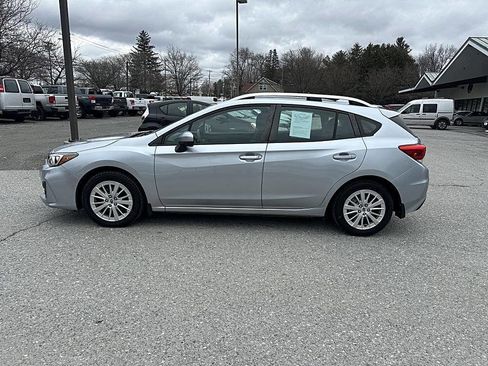 Used 2017 Subaru Impreza 2.0i Premium image 2