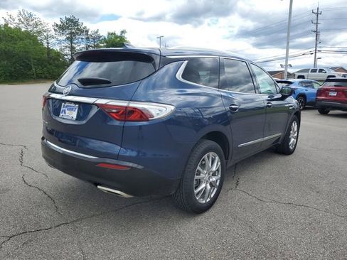 Used 2022 Buick Enclave Essence w/ Experience Buick Package AWD/4WD image 4