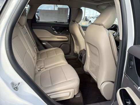 Certified 2021 Lincoln Corsair Reserve image 17