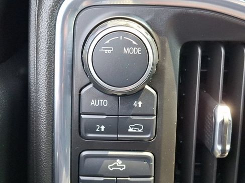 Used 2021 Chevrolet Silverado 1500 LT AWD/4WD image 23
