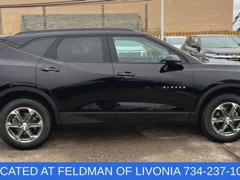Certified 2024 Chevrolet Blazer LT w/ Convenience Package image 9