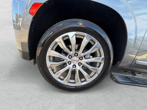 Used 2022 GMC Yukon Denali image 25