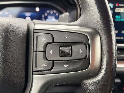 Used 2022 Chevrolet Silverado 1500 LT AWD/4WD image 12