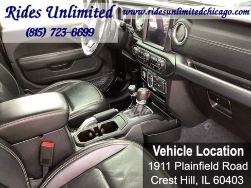 Used 2019 Jeep Wrangler Unlimited Sahara w/ Uconnect 4C Nav & Sound Group AWD/4WD image 39